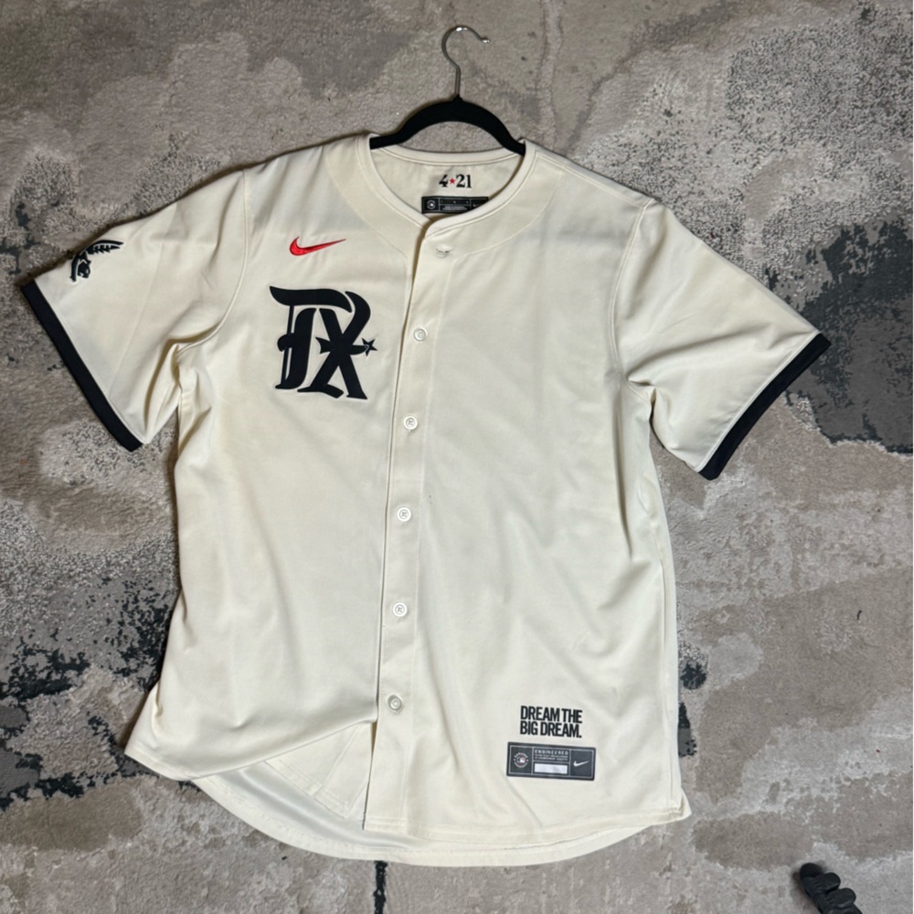 Nike Men's Cream and Black Jersey Limited
